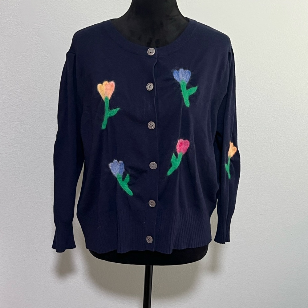 AAEDA Raised Flower Button Front Cardigan - XL